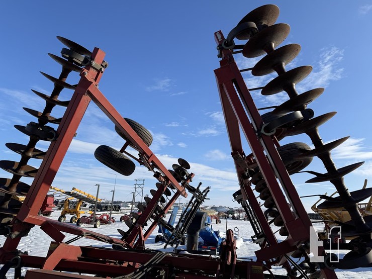 case-ih-3900-image-44