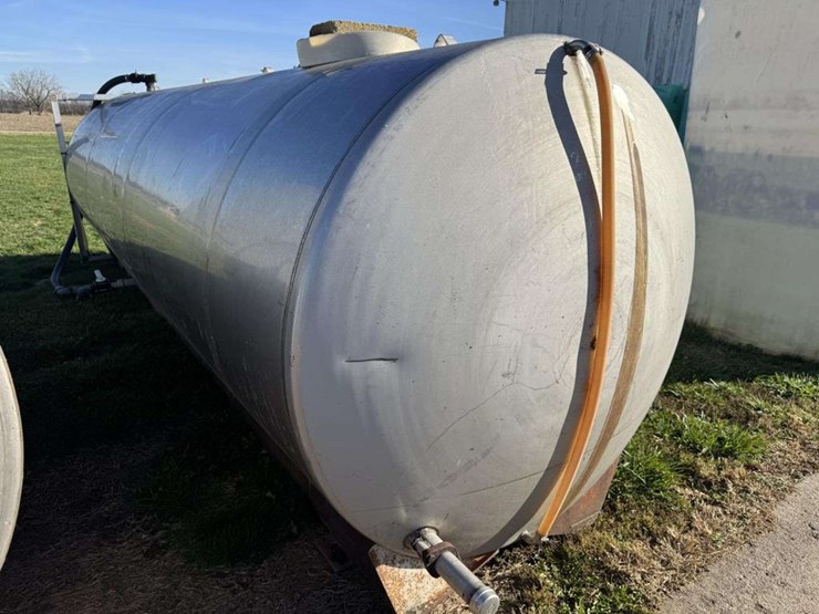stainless-2500-gal-tank-image-5