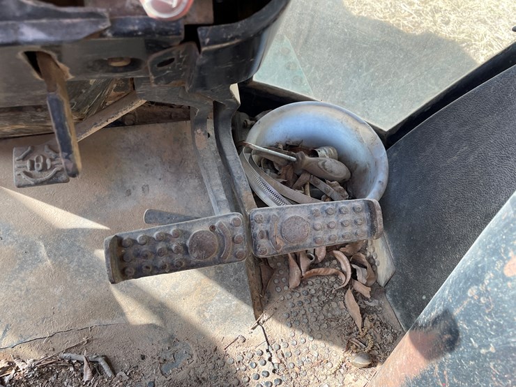 john-deere-4230-image-66