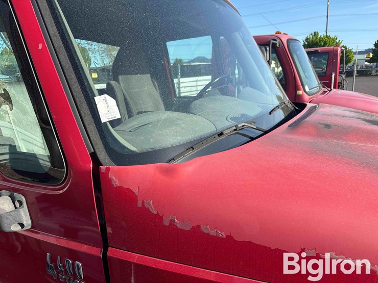 2006-international-durastar-4400-image-10