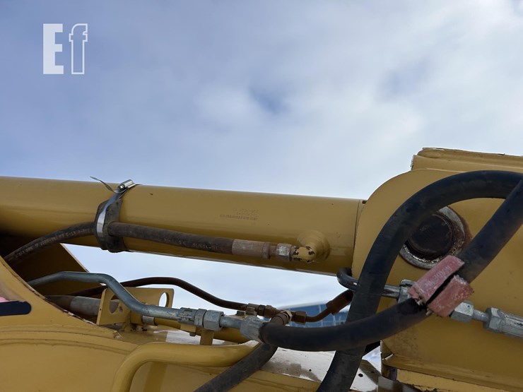 caterpillar-420d-image-91