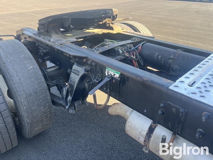 freightliner-m2-106-image-17