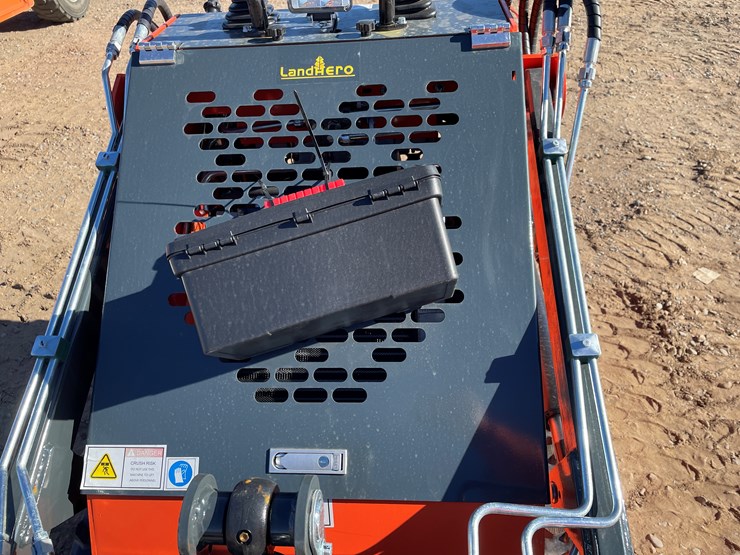 #9373-•-unused-2025-landhero-mini-skid-steer-image-5