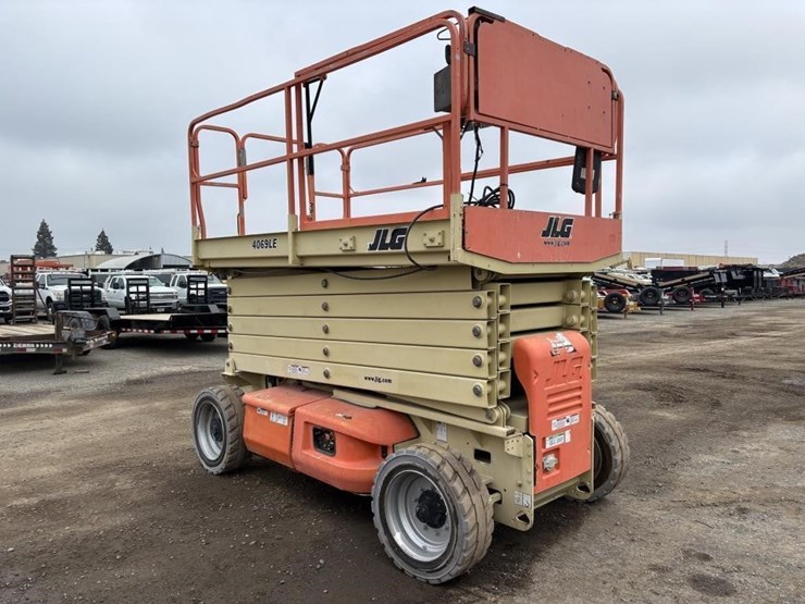 jlg-4069le-image-2