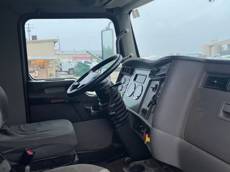 kenworth-t370-image-14