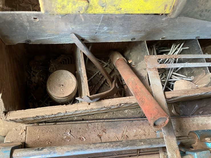 #3719-•-tile-saw,-cutters-and-hardware-box-image-16