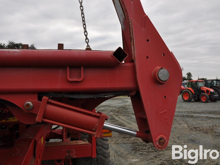 2022-proag-bale-titan-bale-skooper-image-14