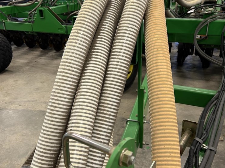 john-deere-1890-image-16