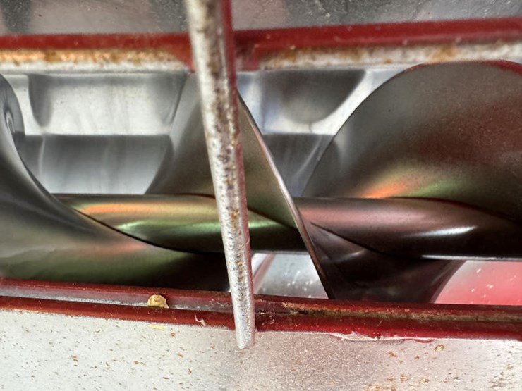 hutchinson-10x60-image-10