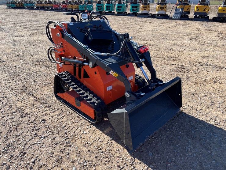 #9374-•-unused-2025-landhero-mini-skid-steer-image-4