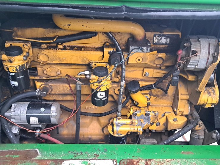 2010-deere-437c-image-14