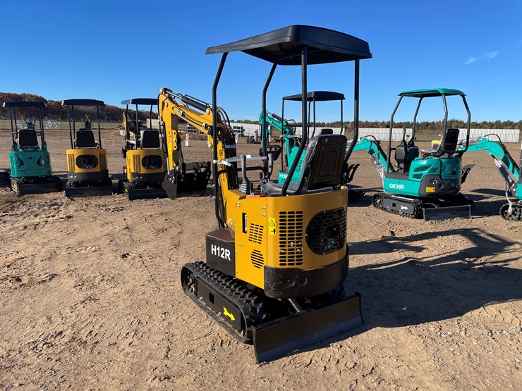 #9267-•-unused-2025-cfg-mini-excavator-image-2