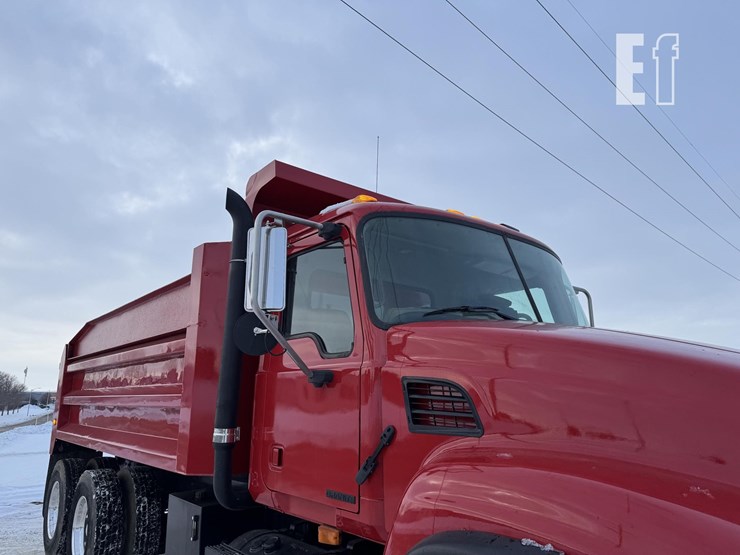 2004-mack-granite-cv713-image-6