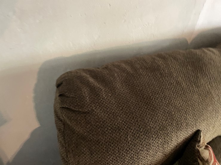 #3744-•-matching-couch-and-loveseat-image-18