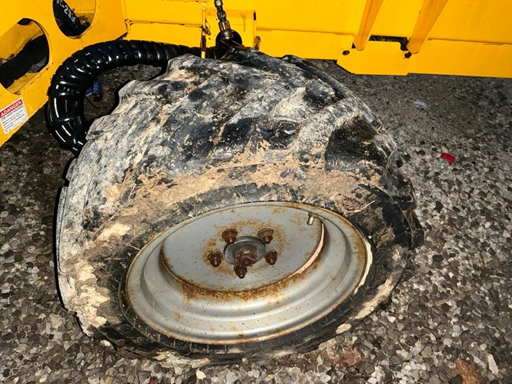 #108-•-2009-bil-jax-5533xa-boom-lift-image-33