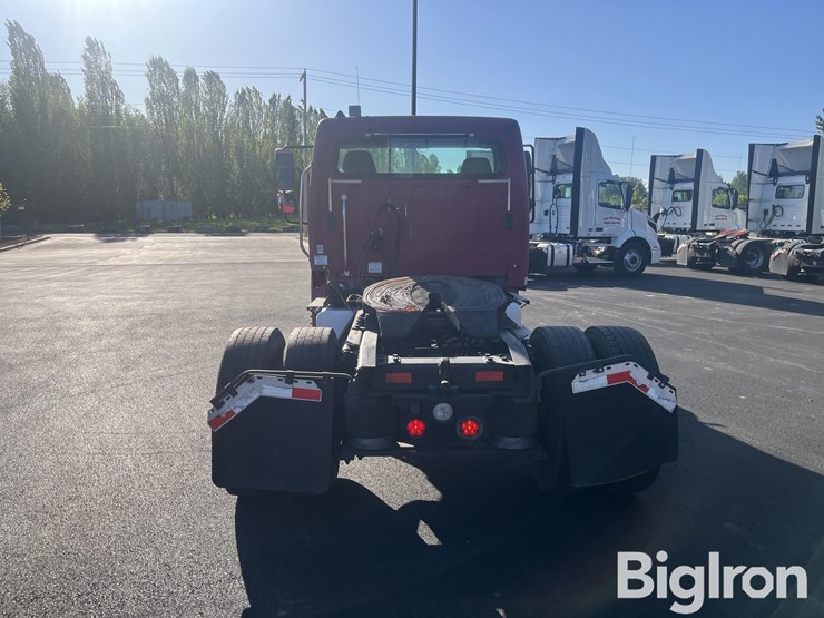 freightliner-m2-106-image-6