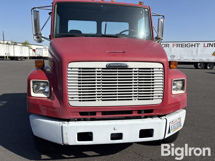 freightliner-fl70-image-13
