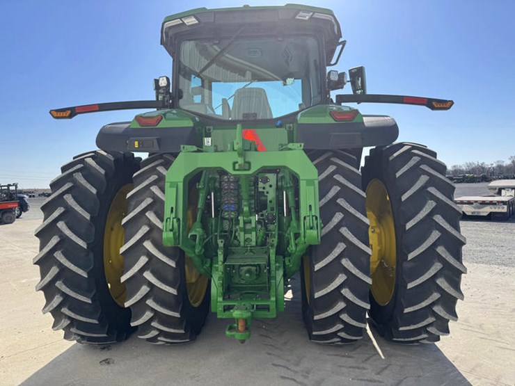john-deere-8r-370-image-22