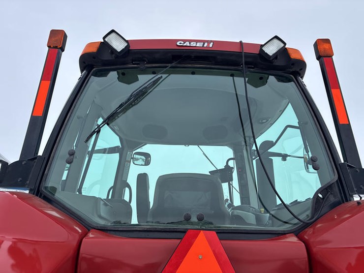 case-ih-magnum-190-image-25