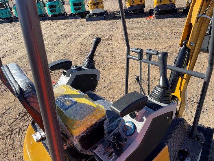 #9286-•-unused-2025-cfg-mini-excavator-image-7