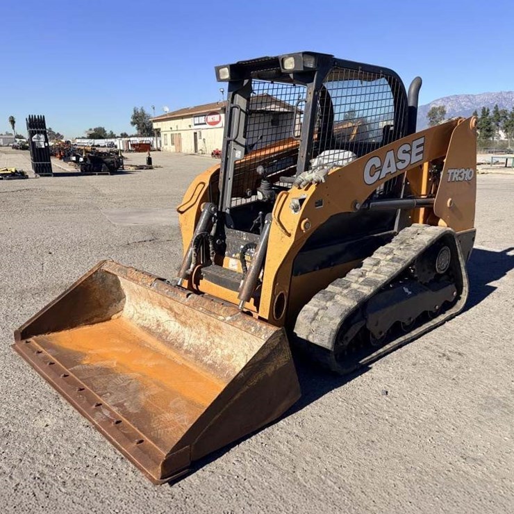 2019 CASE TR310