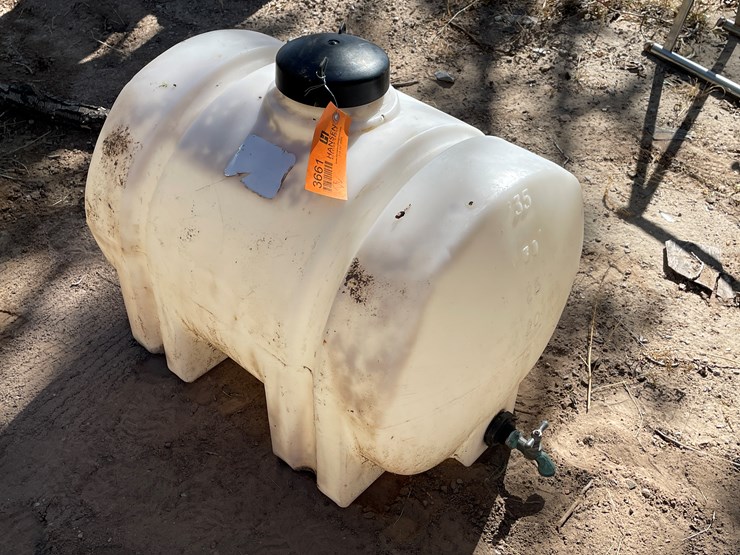 #3661-•-35-galloon-poly-tank-image-1