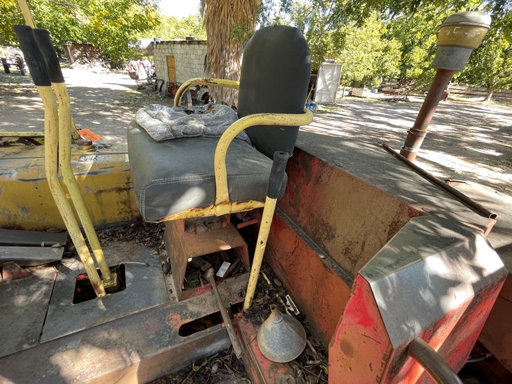 #3653-•-new-holland-swather-image-37