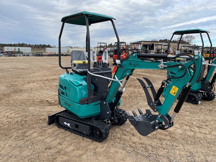 #9215-•-2025-unused-cfg-mini-excavator-image-2