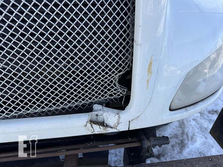 2014-kenworth-t370-image-89