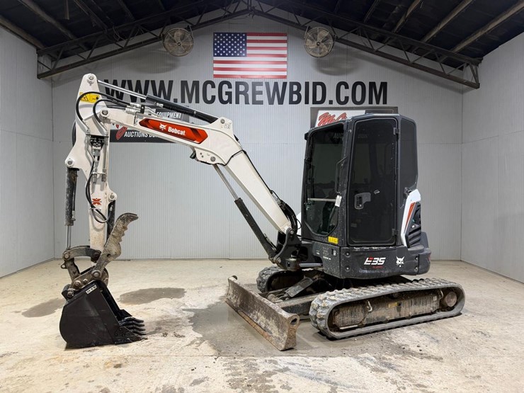bobcat-e35-image-1