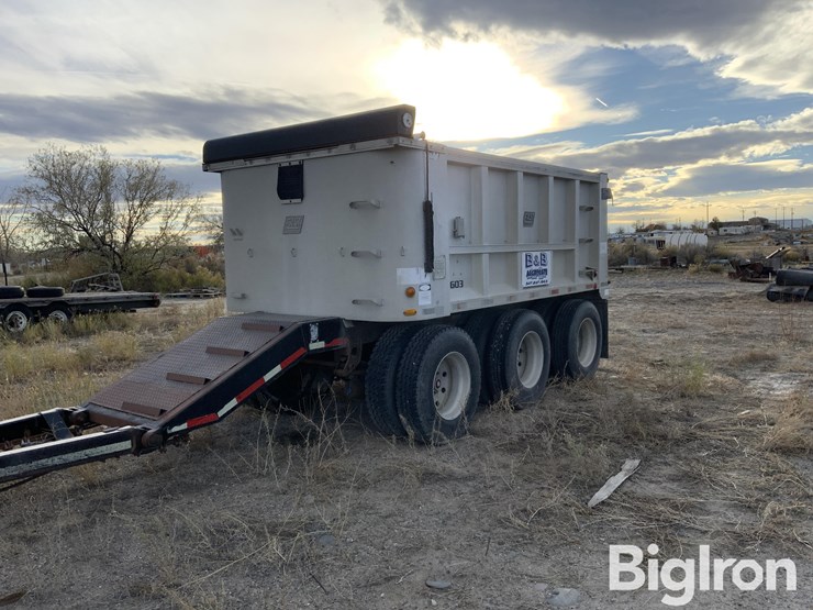 1994-east-cornhusker-tri/a-pup-end-dump-trailer-image-1
