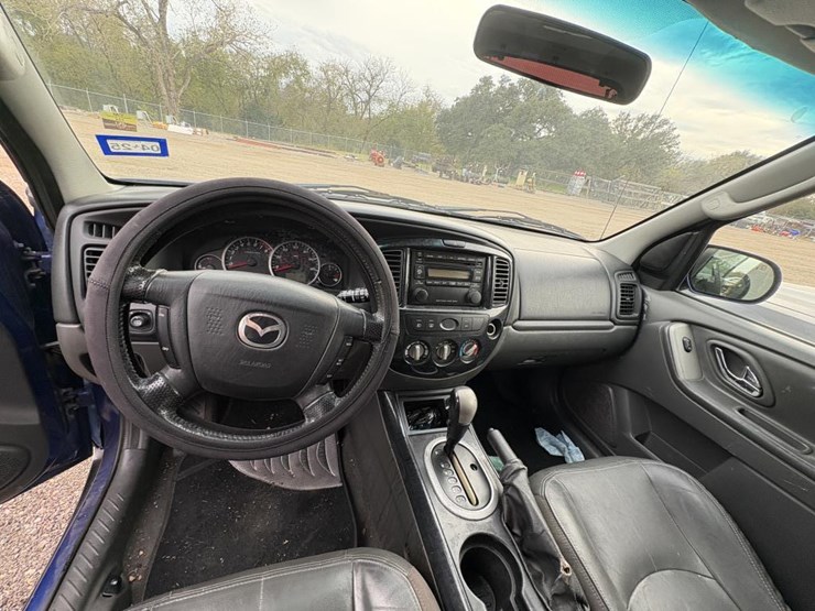 mazda-tribute-image-11