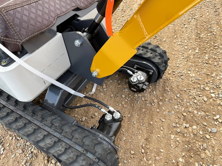 #9205-•-2025-unused-cfg-mini-excavator-image-10