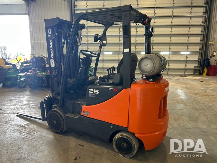 doosan-gc25p-5-image-5