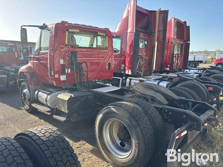 2006-international-durastar-4400-image-6