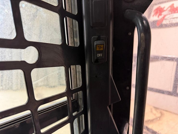 bobcat-t770-image-25