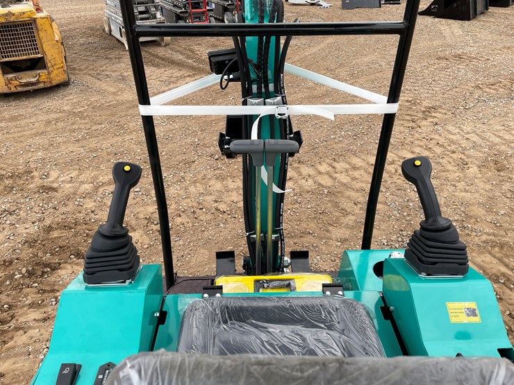 #9233-•-2025-unused-cfg-mini-excavator-image-7