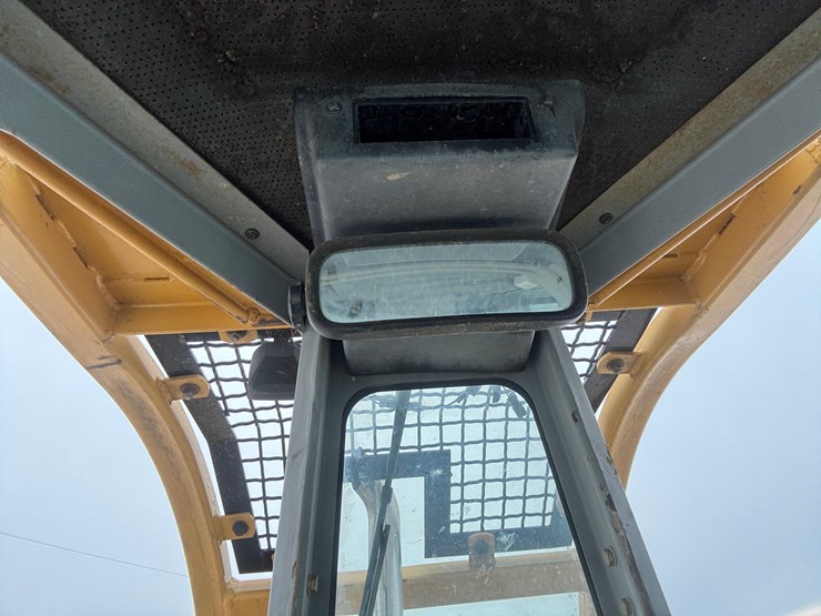 caterpillar-d5g-lgp-image-16