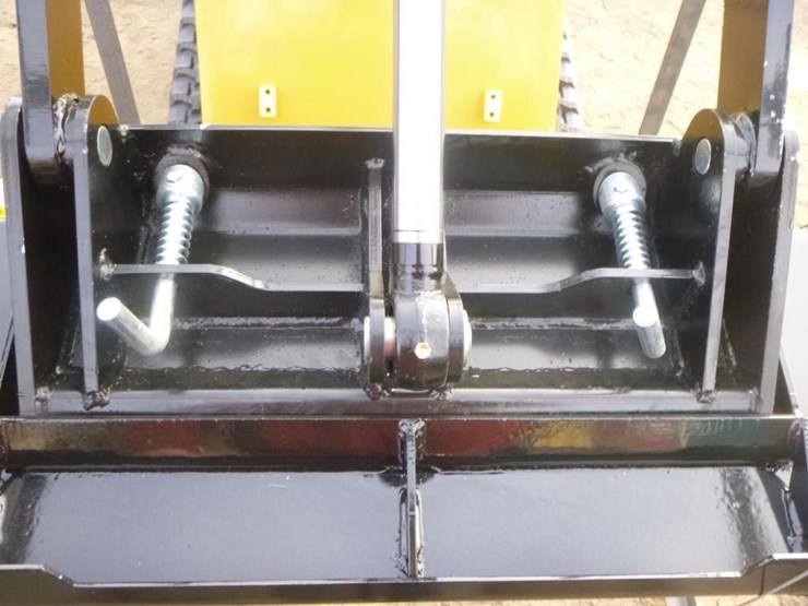 2025-agt-mx-crt23-skid-steer-track-loader-image-7