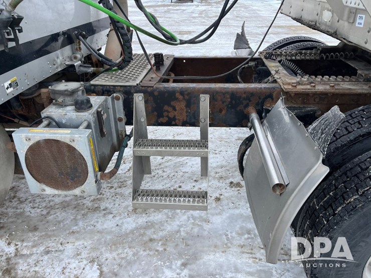 2006-kenworth-t800-image-37