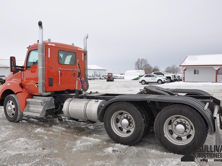 2015-kenworth-t880-image-7