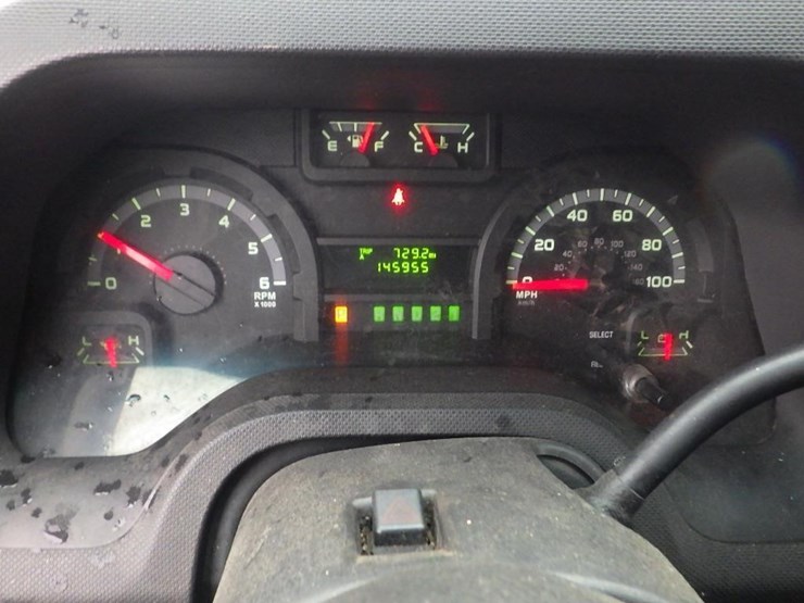 2012-ford-e350-image-22