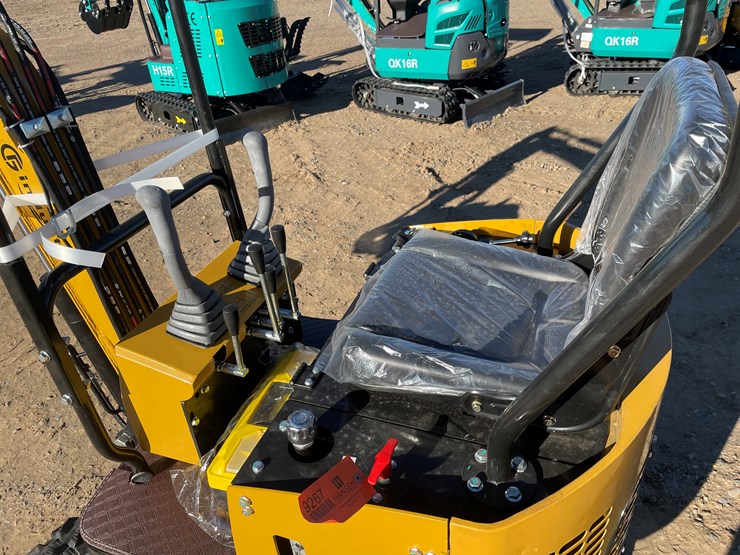 #9267-•-unused-2025-cfg-mini-excavator-image-7