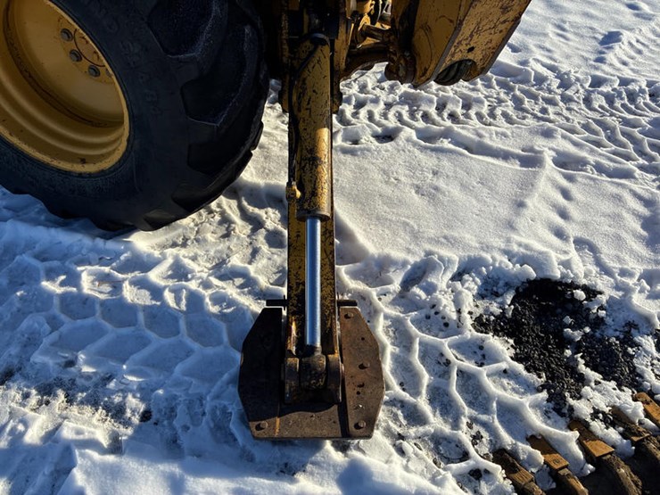 john-deere-310d-image-33