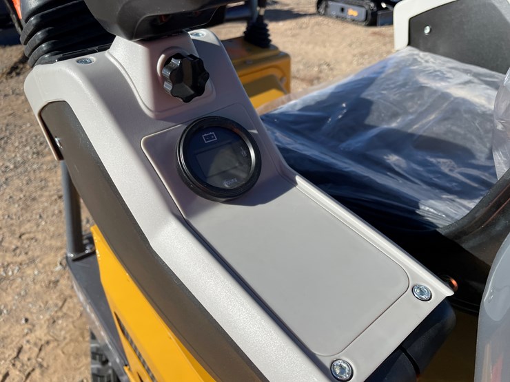 #9277-•-unused-2025-cfg-mini-excavator-image-6