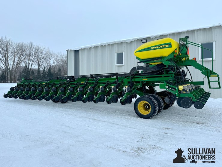 2014-john-deere-db90-image-3