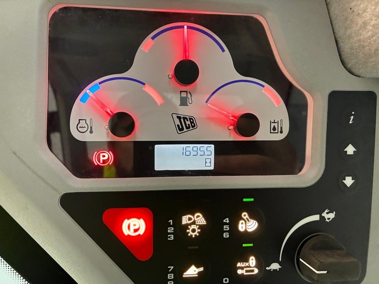 jcb-270t-image-24