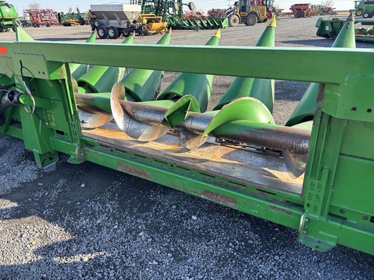 john-deere-608c-image-12