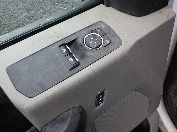 2018-ford-f150-image-17