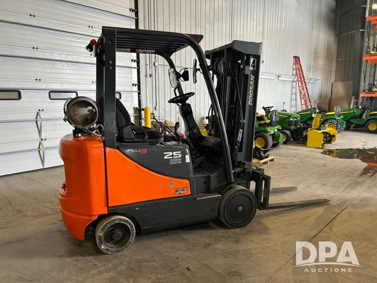 doosan-gc25p-5-image-7